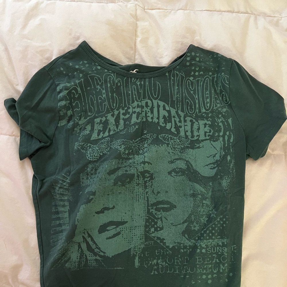 Hollister Green Graphic Short Sleeve Tee